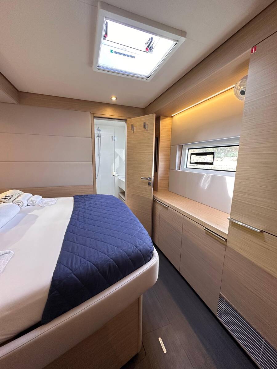 Lagoon 55  Maui- FIRST CLASS