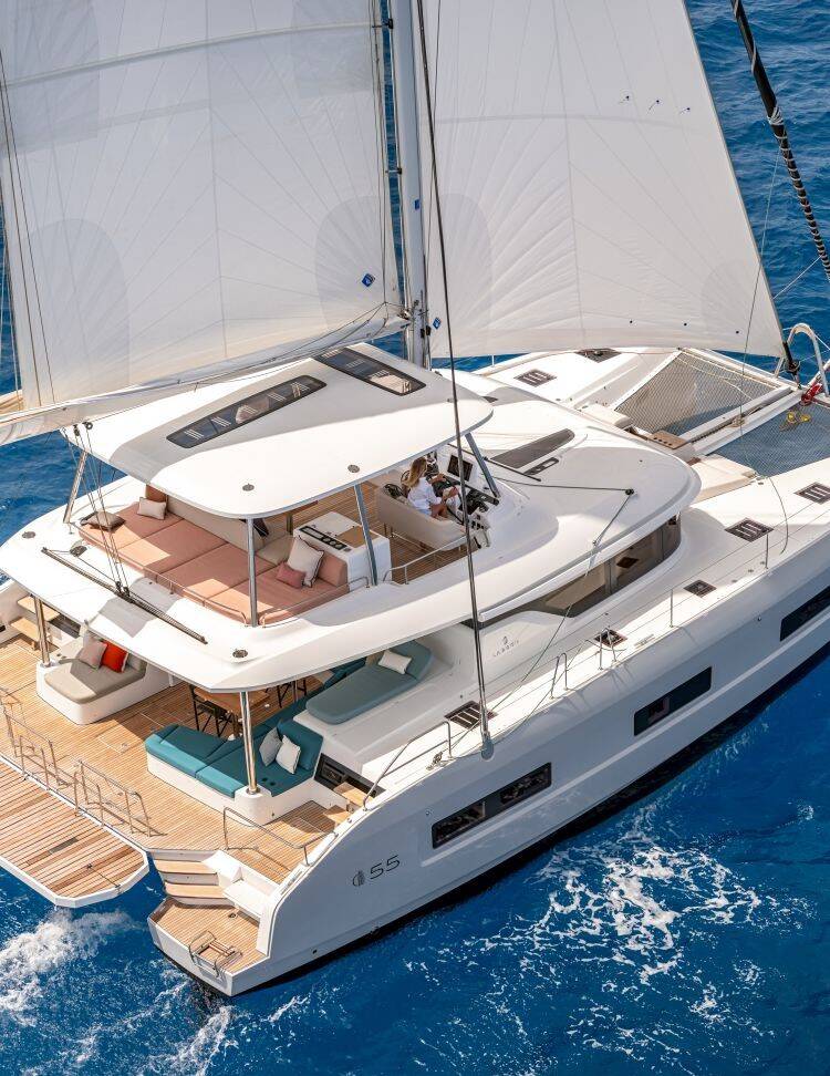 Lagoon 55  Verina Star 