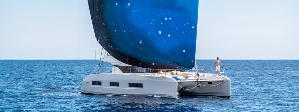 Lagoon 55 BLUE