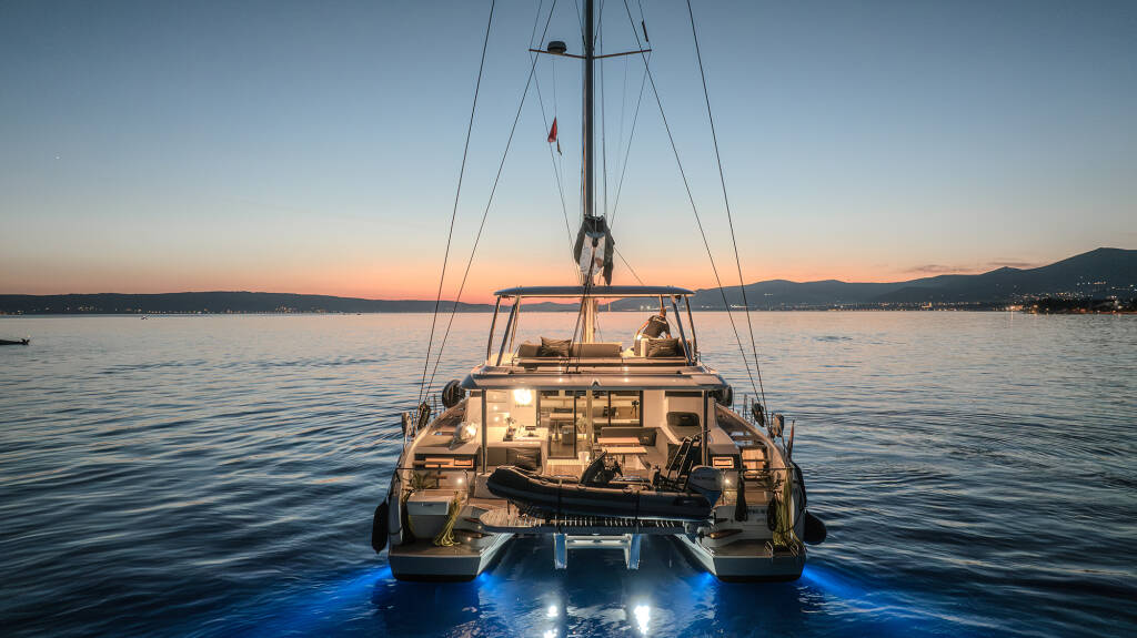 Lagoon 55 TRI WING