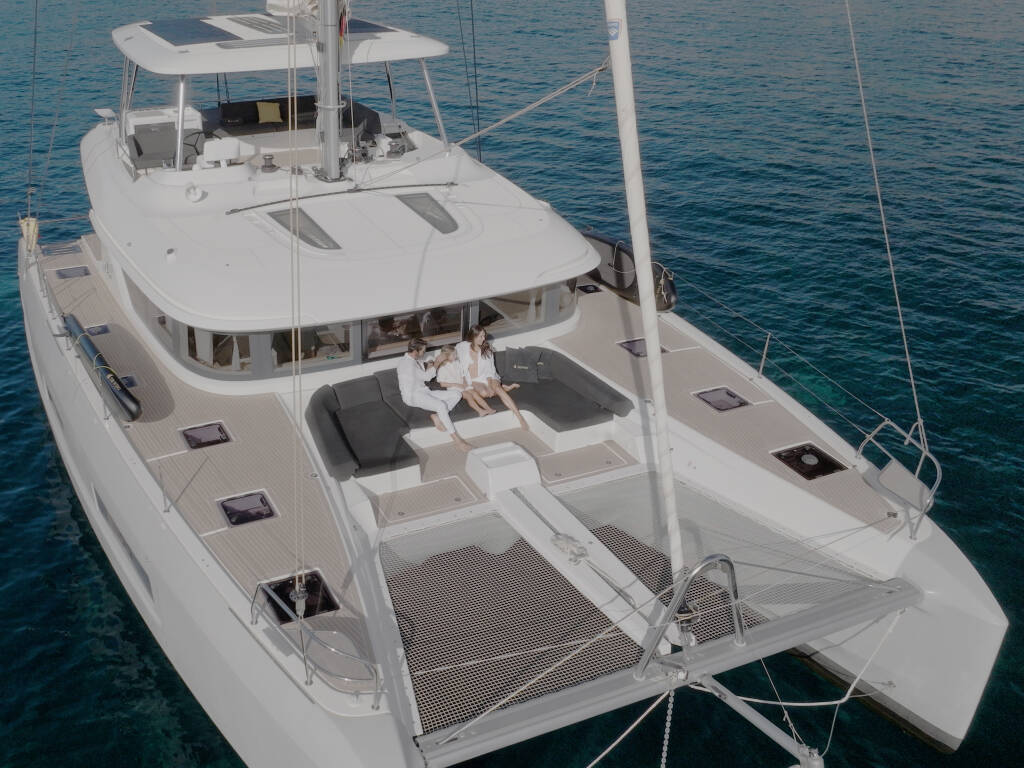 Lagoon 55 TriWing Kamino