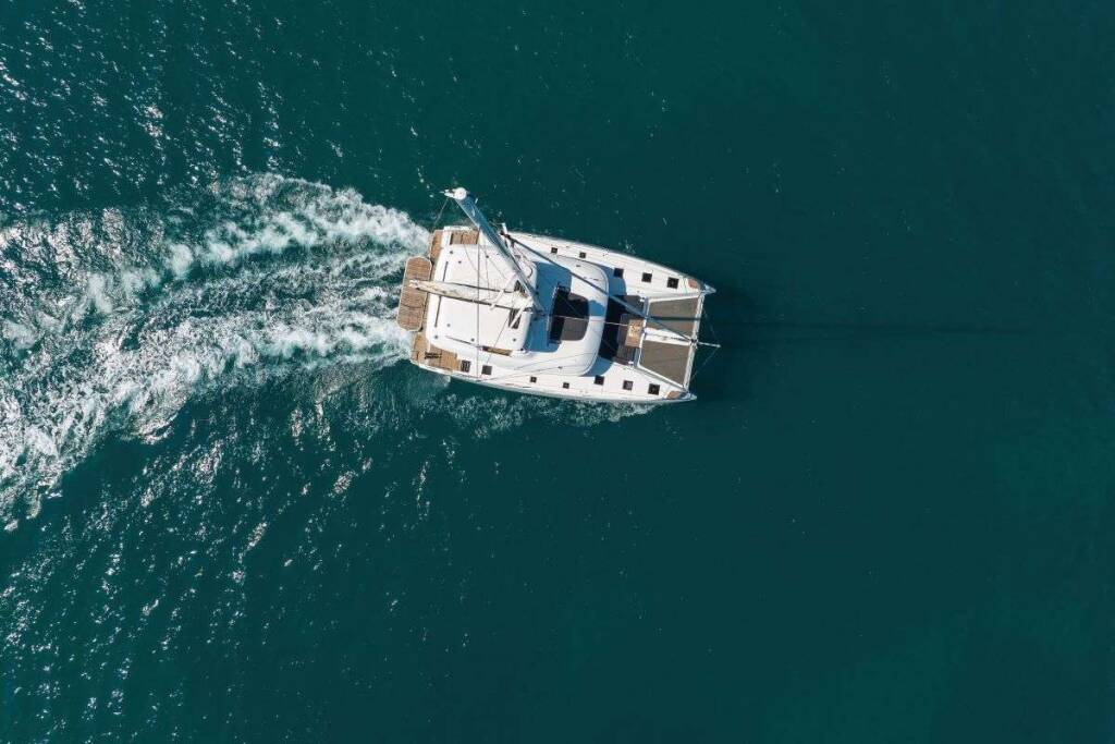 Lagoon 55 CHAMPAGNE PLEASE