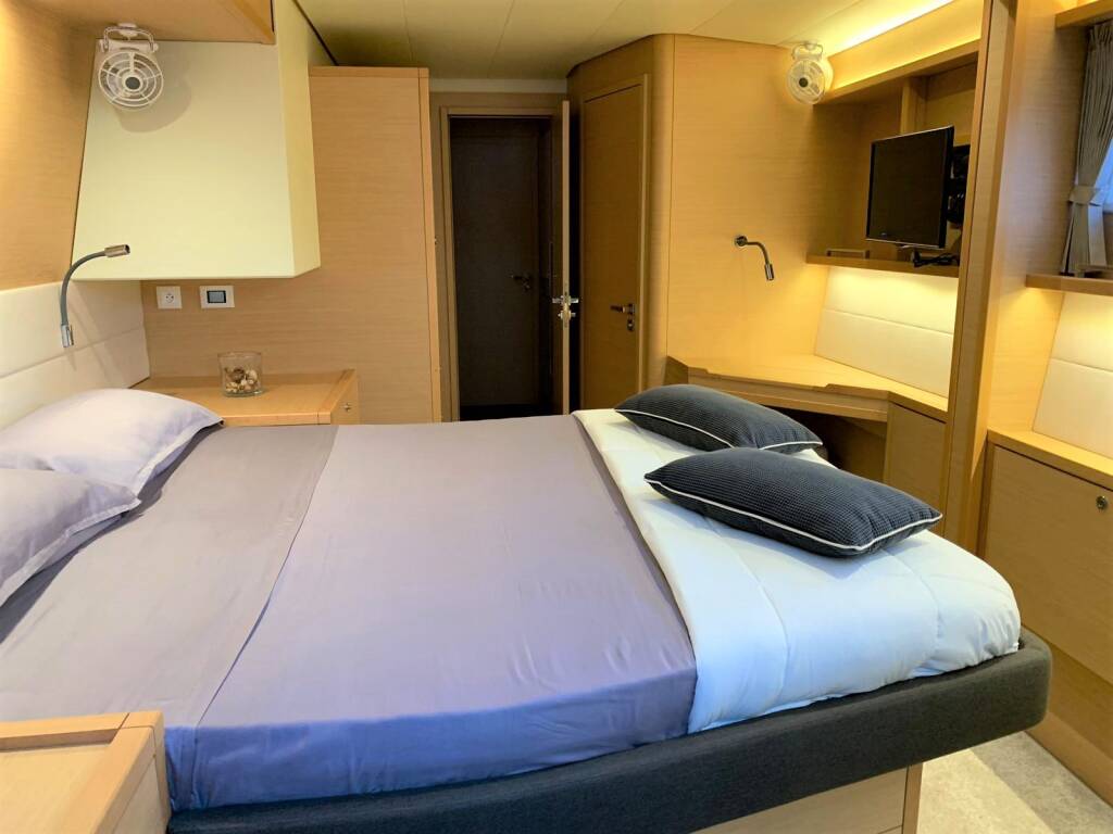Lagoon 560 S2 Taipan