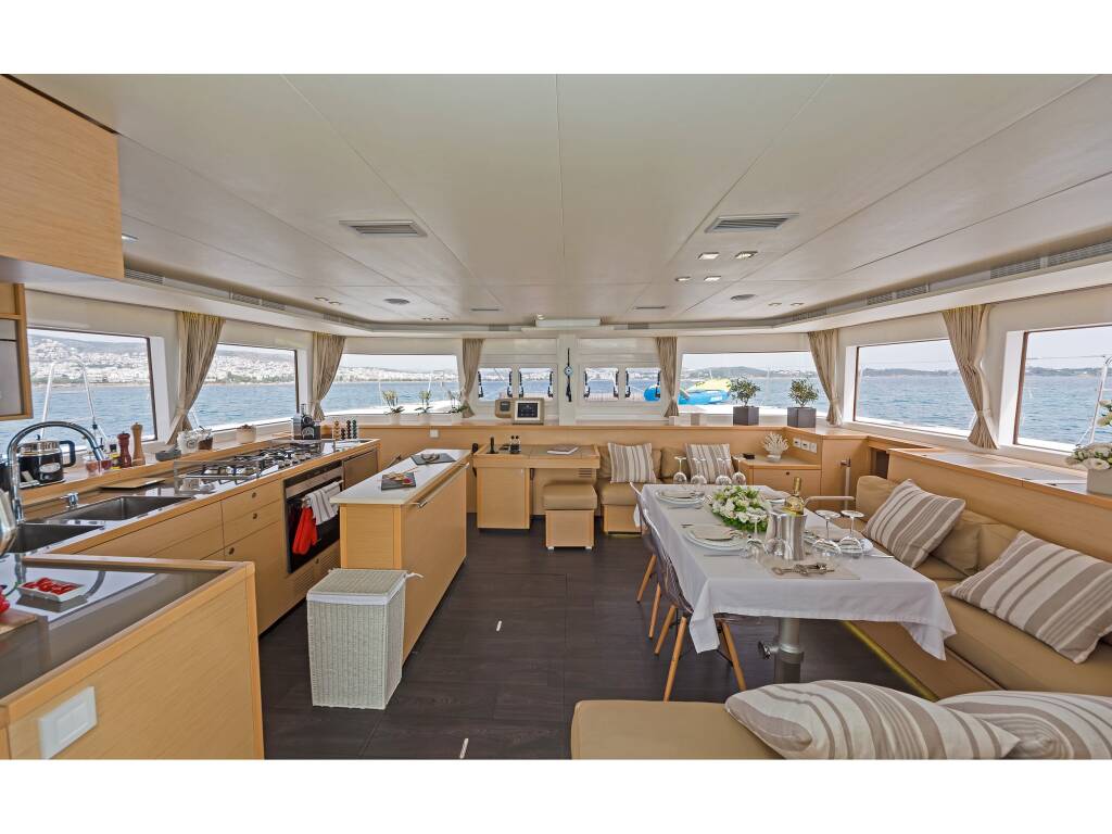 Lagoon 560 S2 MELITI