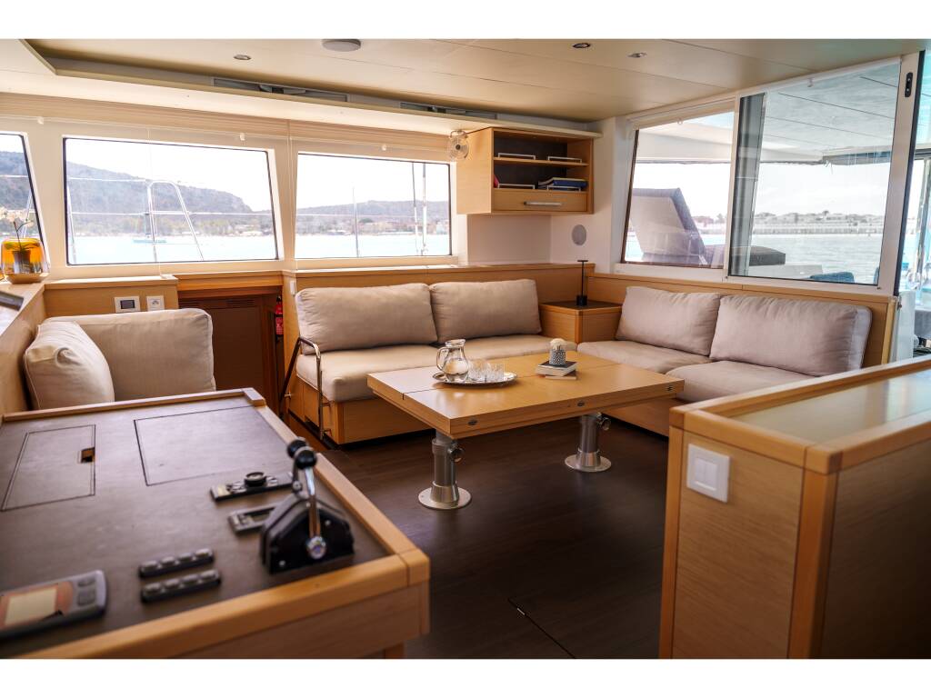 Lagoon 560 S2 Taipan