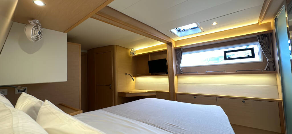 Lagoon 560 S2 Taipan