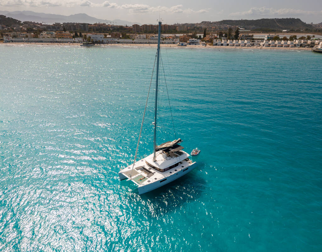 Lagoon 560 S2 Taipan