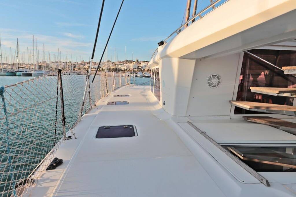Lagoon 560 Avra II