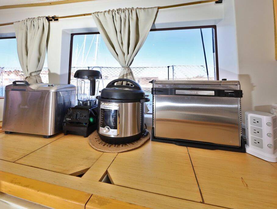 Lagoon 560 Avra II