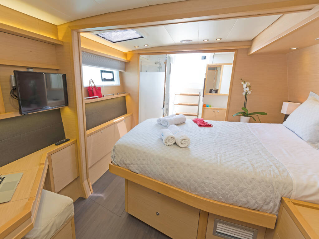 Lagoon 560 Cool Breeze