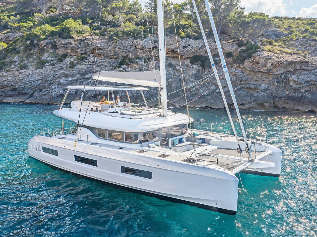 Lagoon 60 LADY M