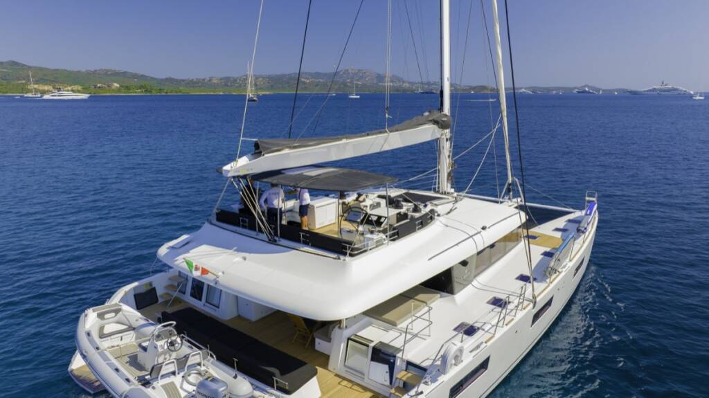 Lagoon 620  The Sun - FIRST CLASS