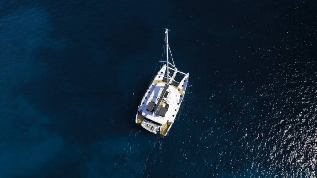 Lagoon 620  The Sun - FIRST CLASS