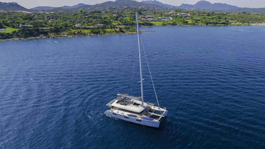 Lagoon 620  The Sun - FIRST CLASS