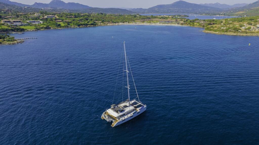 Lagoon 620  The Sun - FIRST CLASS