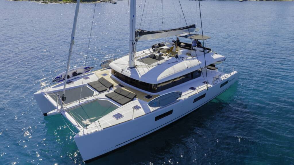 Lagoon 620  The Sun - FIRST CLASS