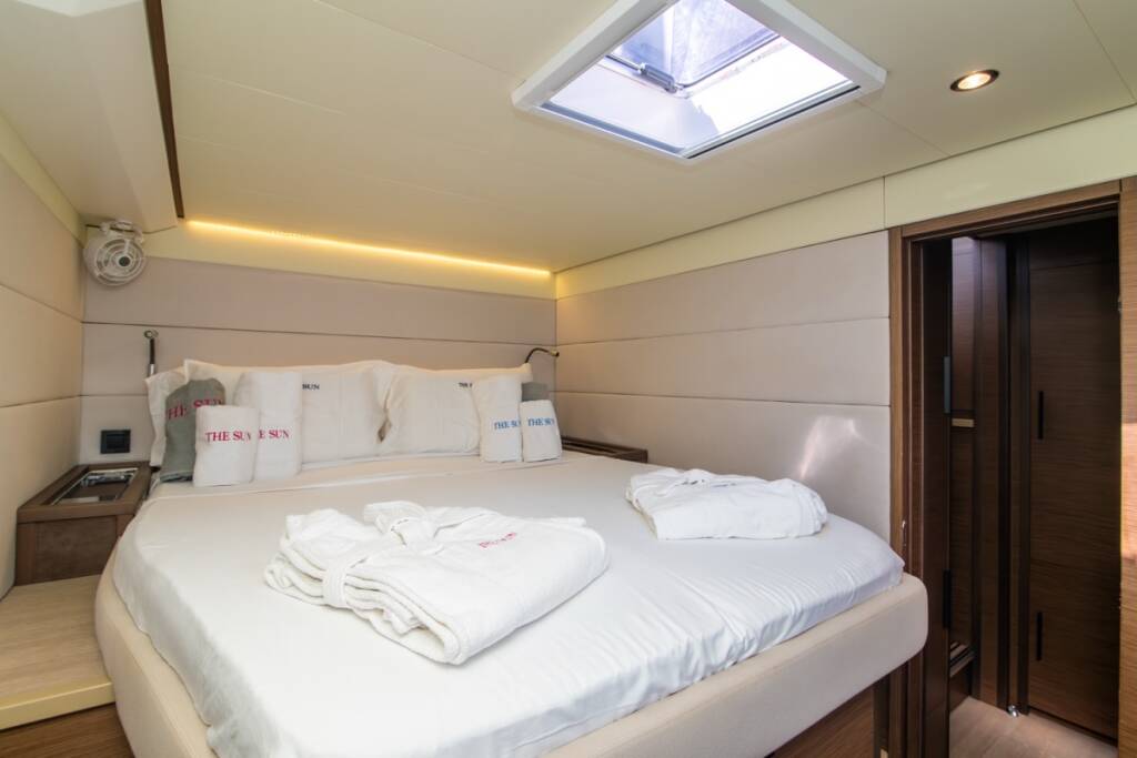 Lagoon 620  The Sun - FIRST CLASS