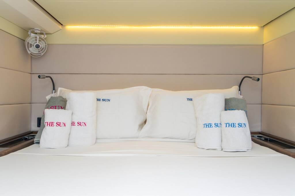 Lagoon 620  The Sun - FIRST CLASS