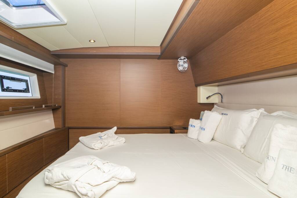 Lagoon 620  The Sun - FIRST CLASS