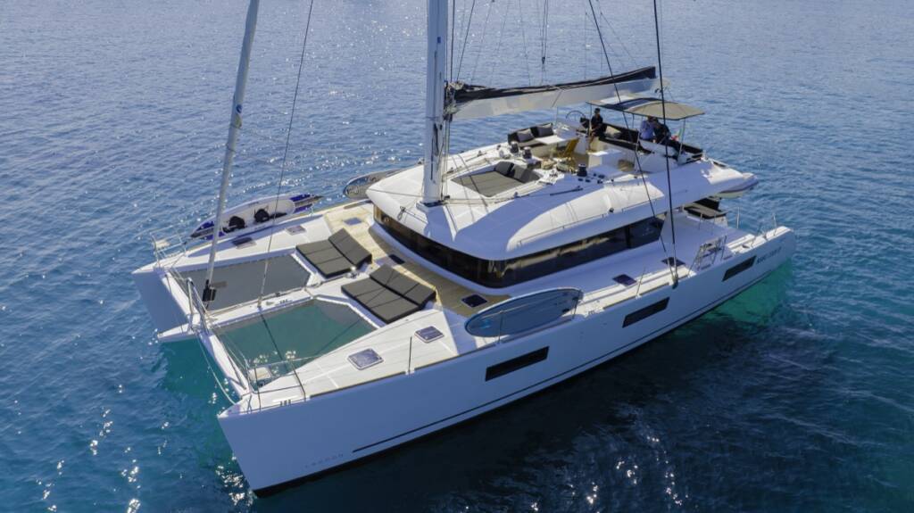 Lagoon 620  The Sun - FIRST CLASS