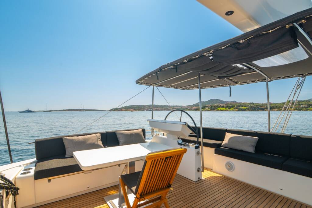 Lagoon 620  The Sun - FIRST CLASS