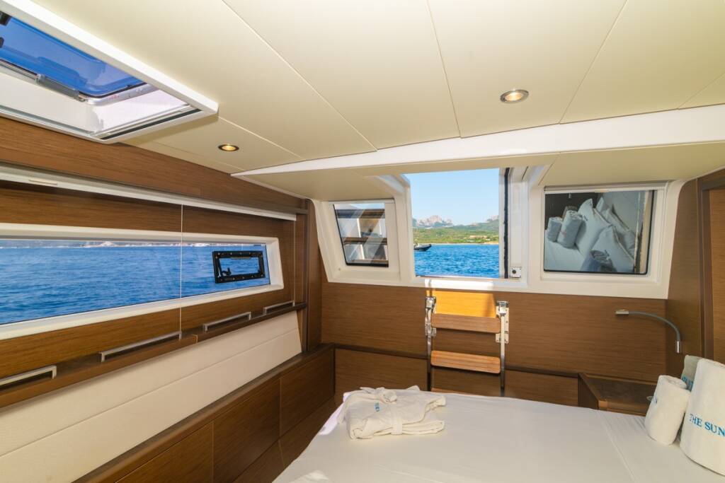 Lagoon 620  The Sun - FIRST CLASS