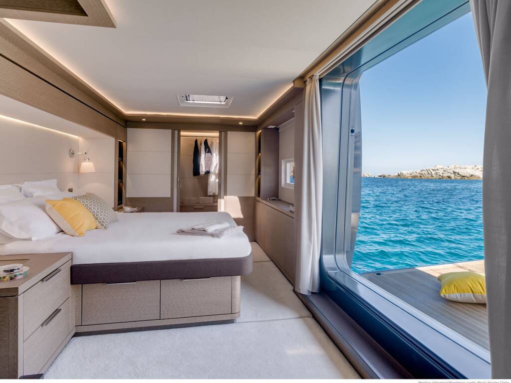 Lagoon SEVENTY 7  LA DESIRADE