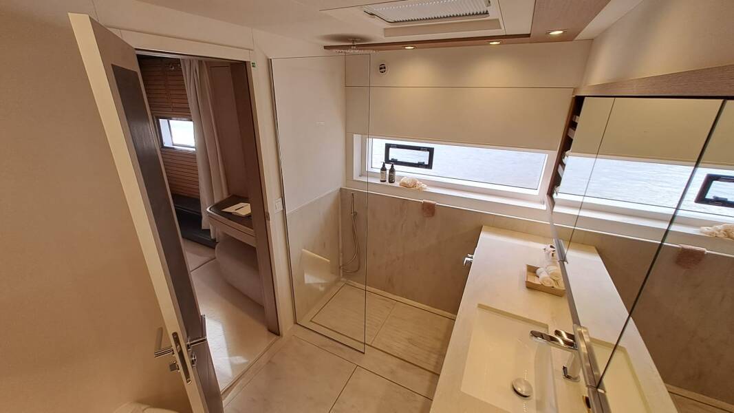 Lagoon Seventy 7 La Desirade
