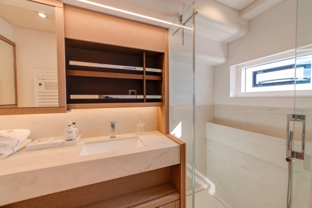 Lagoon Seventy 8 Zenit - FIRST CLASS