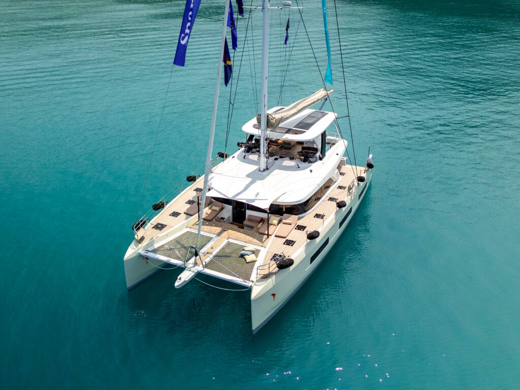 Lagoon Sixty 5 SAILUXE - Gloria