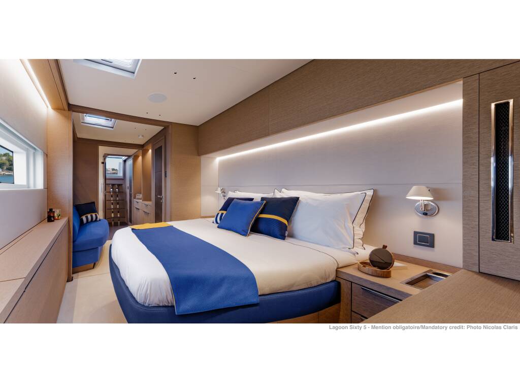 Lagoon Sixty 5  SAILUXE - Aura