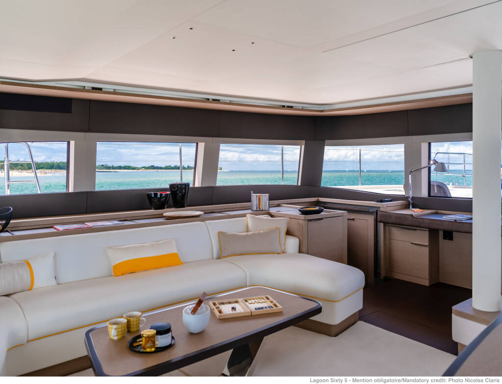 Lagoon Sixty 5  SAILUXE - Aura