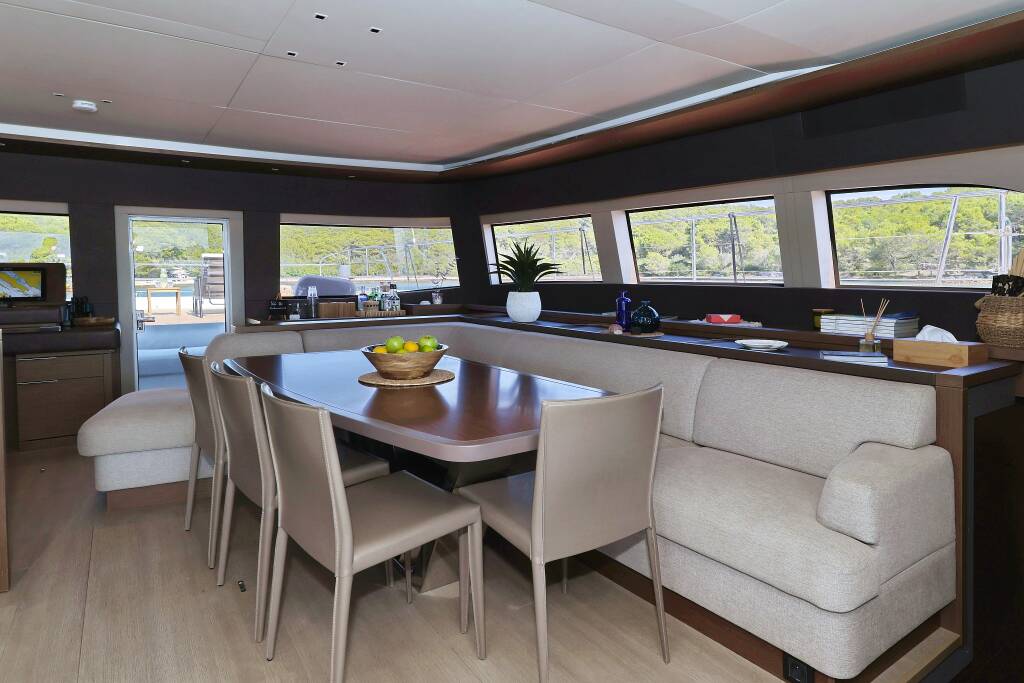 Lagoon Sixty 7 MASTERMIND