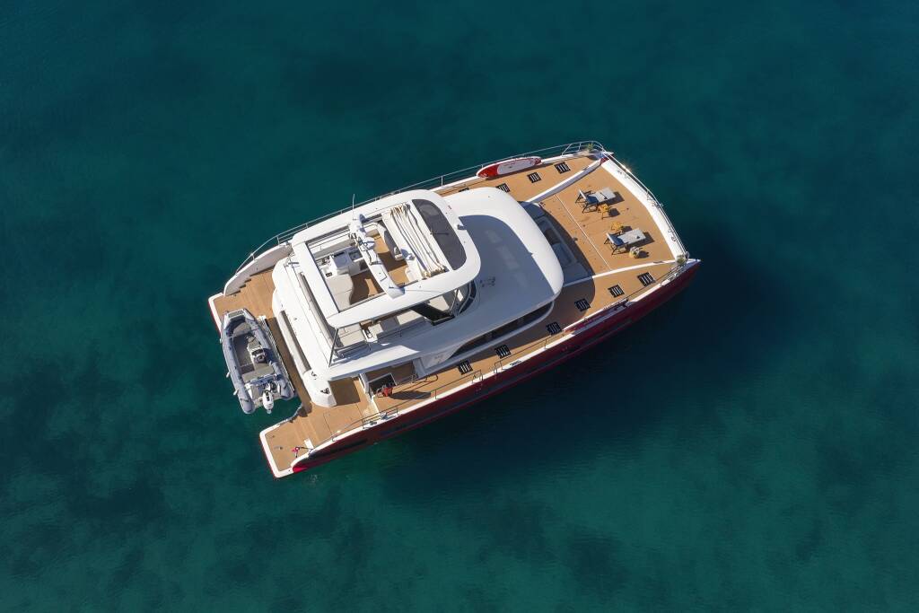 Lagoon Sixty 7 MASTERMIND