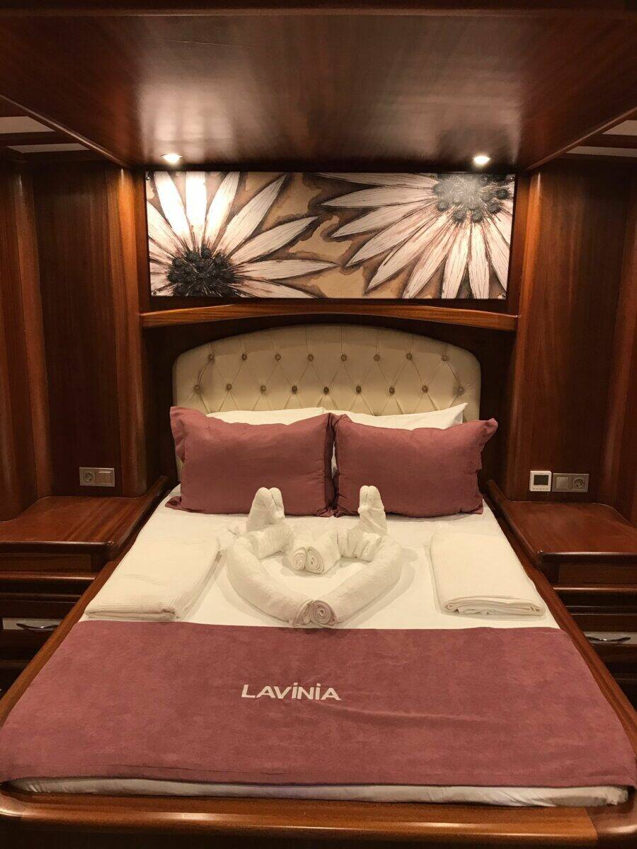 Lavinia Lavinia