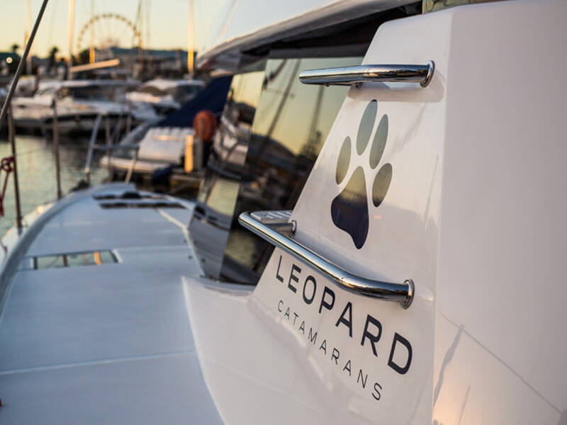 Leopard 44 Boomer