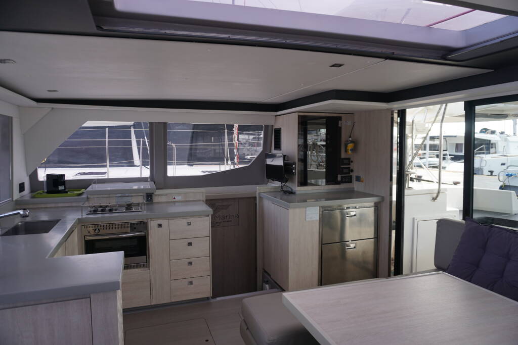 Leopard 45 Marina