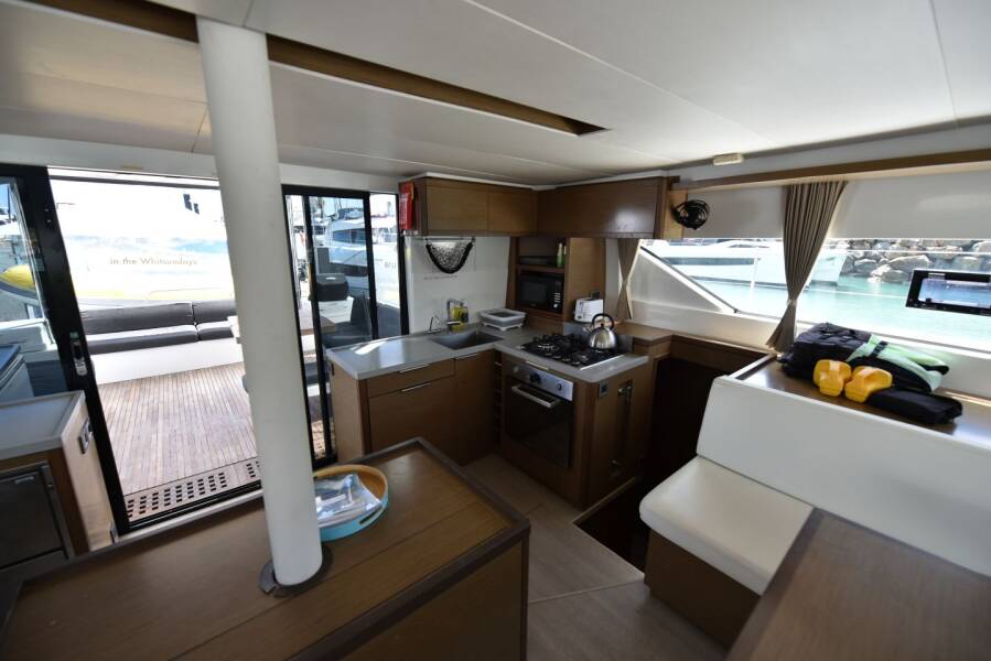 Leopard 46 SEADUCTION