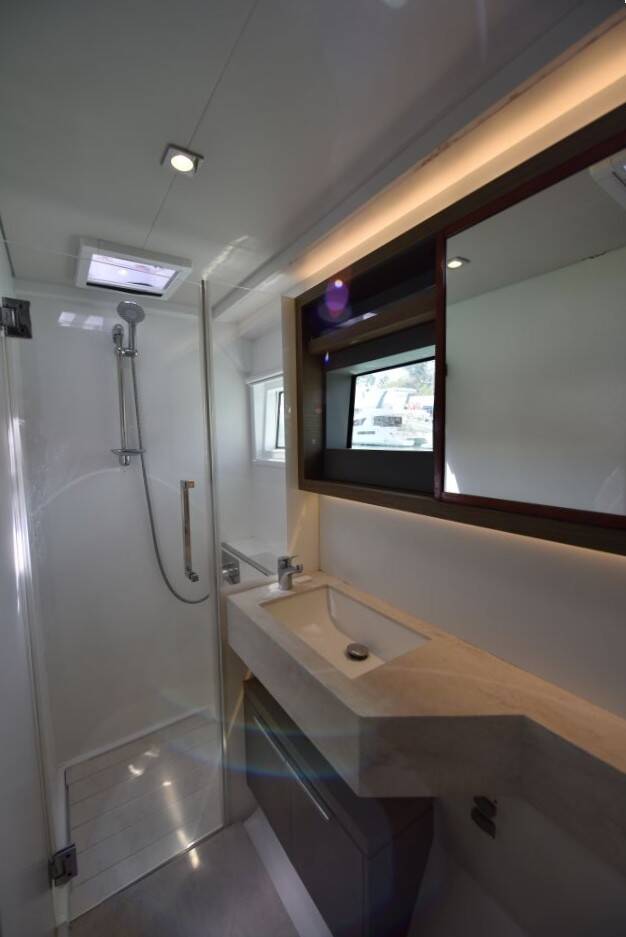 Leopard 46 SEADUCTION