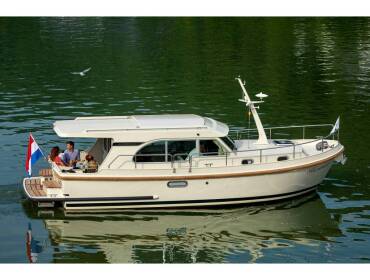 Linssen Grand Sturdy 30.0 Sedan • Station Racour