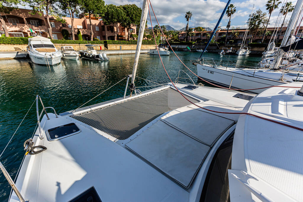 Lucia 40 Relax Planet