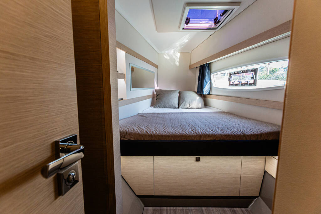 Lucia 40 Relax Planet