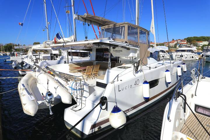 Lucia 40 