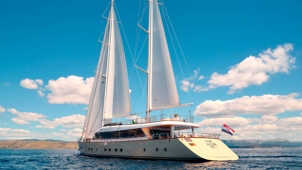 Luxury Motor Sailer M Marallure