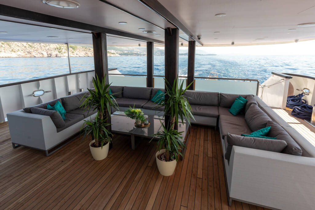 Luxury Motor Yacht Antaris