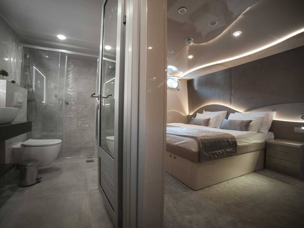 Luxury Motor Yacht Roko