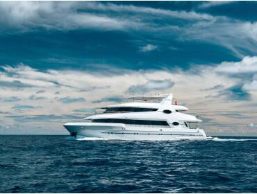 Luxury Motor Yacht Alice