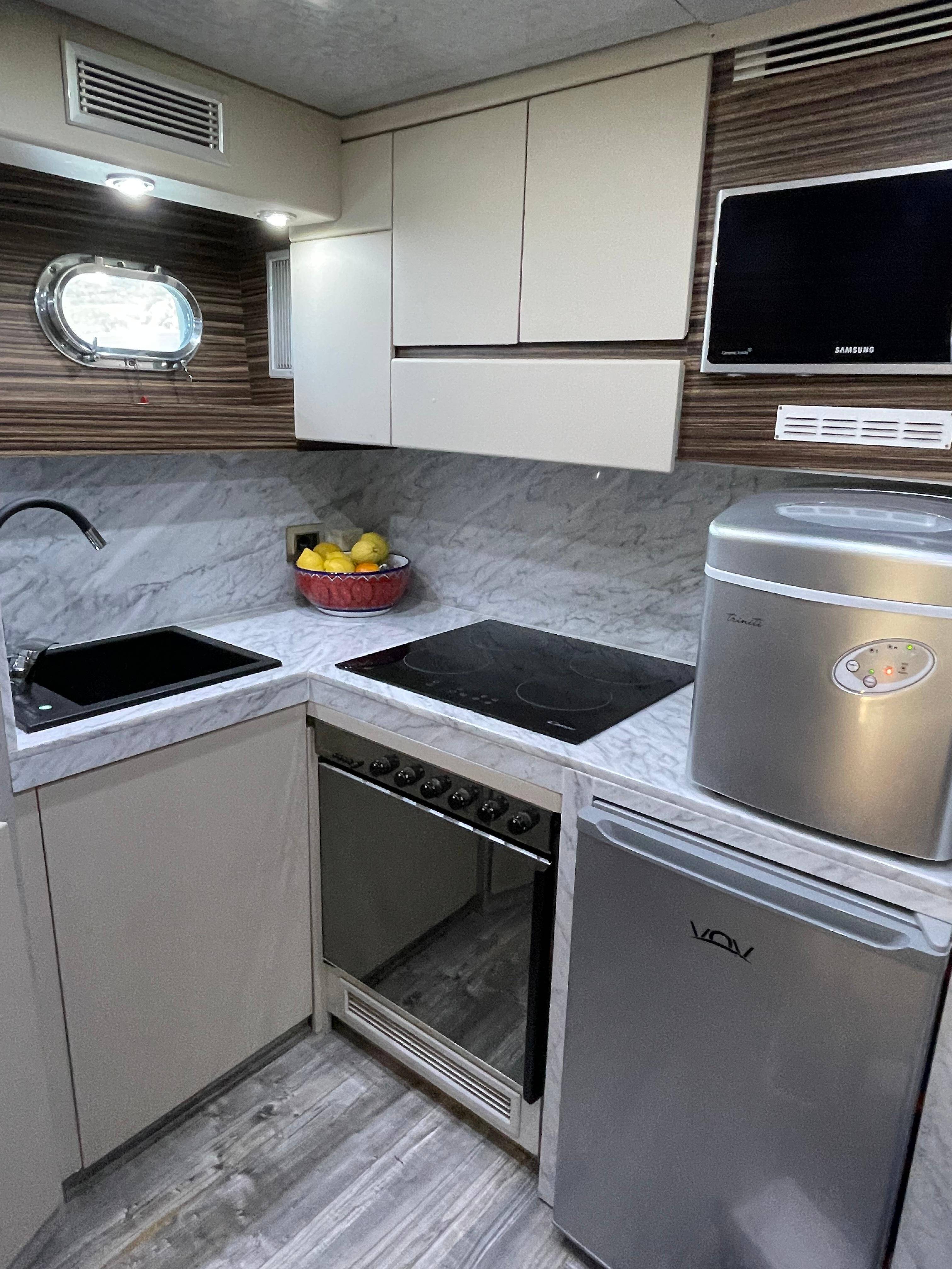 Mangusta 65 La Baronessa