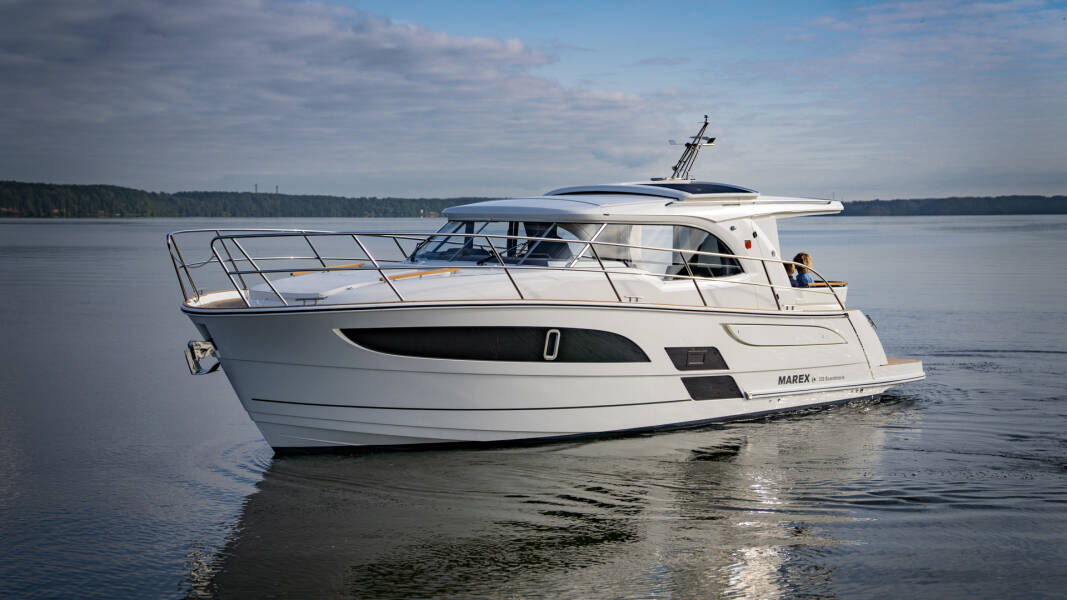 Marex 330 Scandinavia • Malinkonija