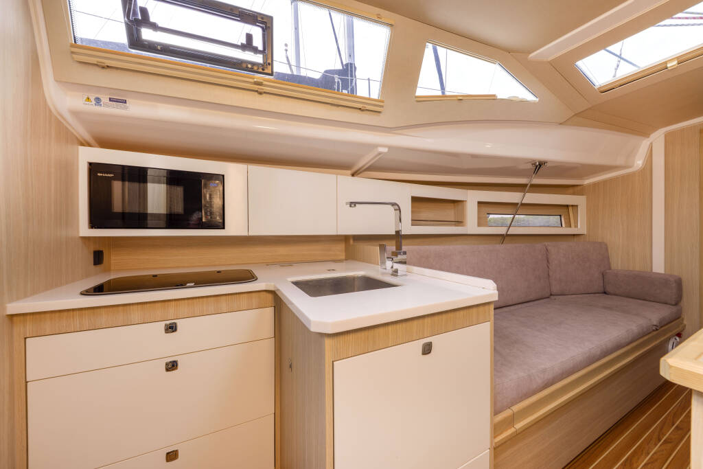 Maxus 34 Zatoka Mrowcza